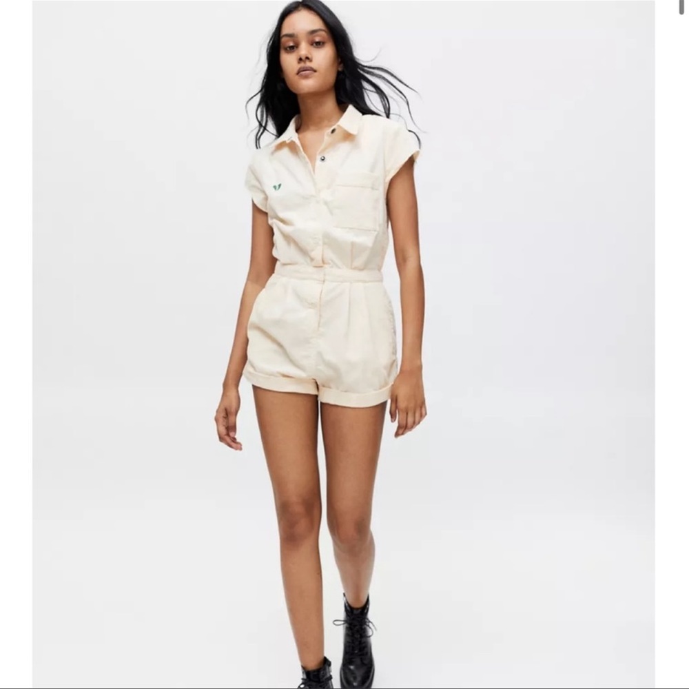 Urban Outfitters Quinn Shortie Corduroy Romper Cream Size S NWT
